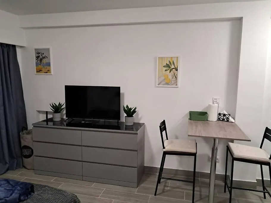 Corintolimon Luxury Studio Бенальмадена